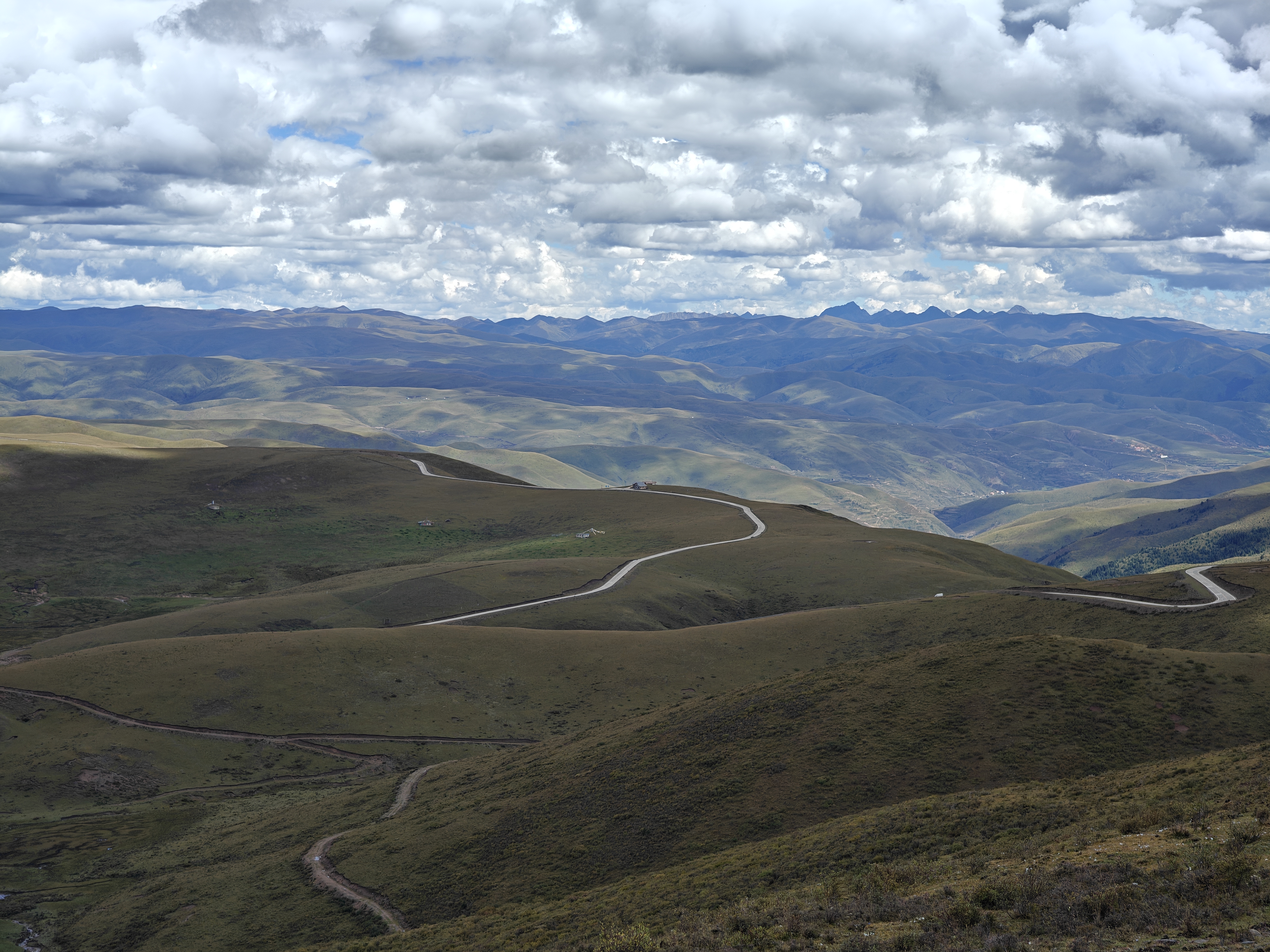 Sichuan; mountain pass; road; 四川；国道; 垭口; 山路
